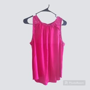 Casual fuschia L top